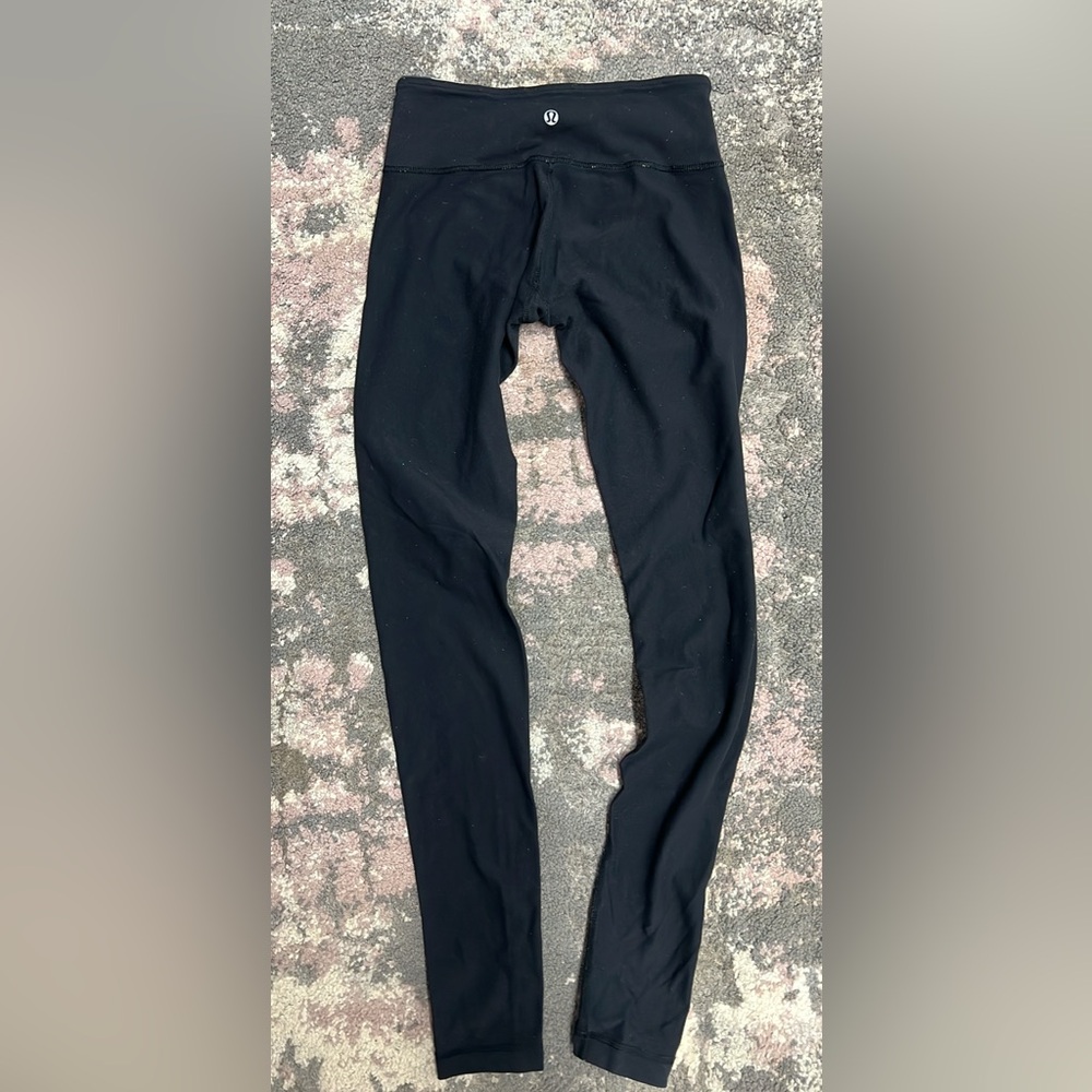 Woman’s size 4 Lululemon’s leggings